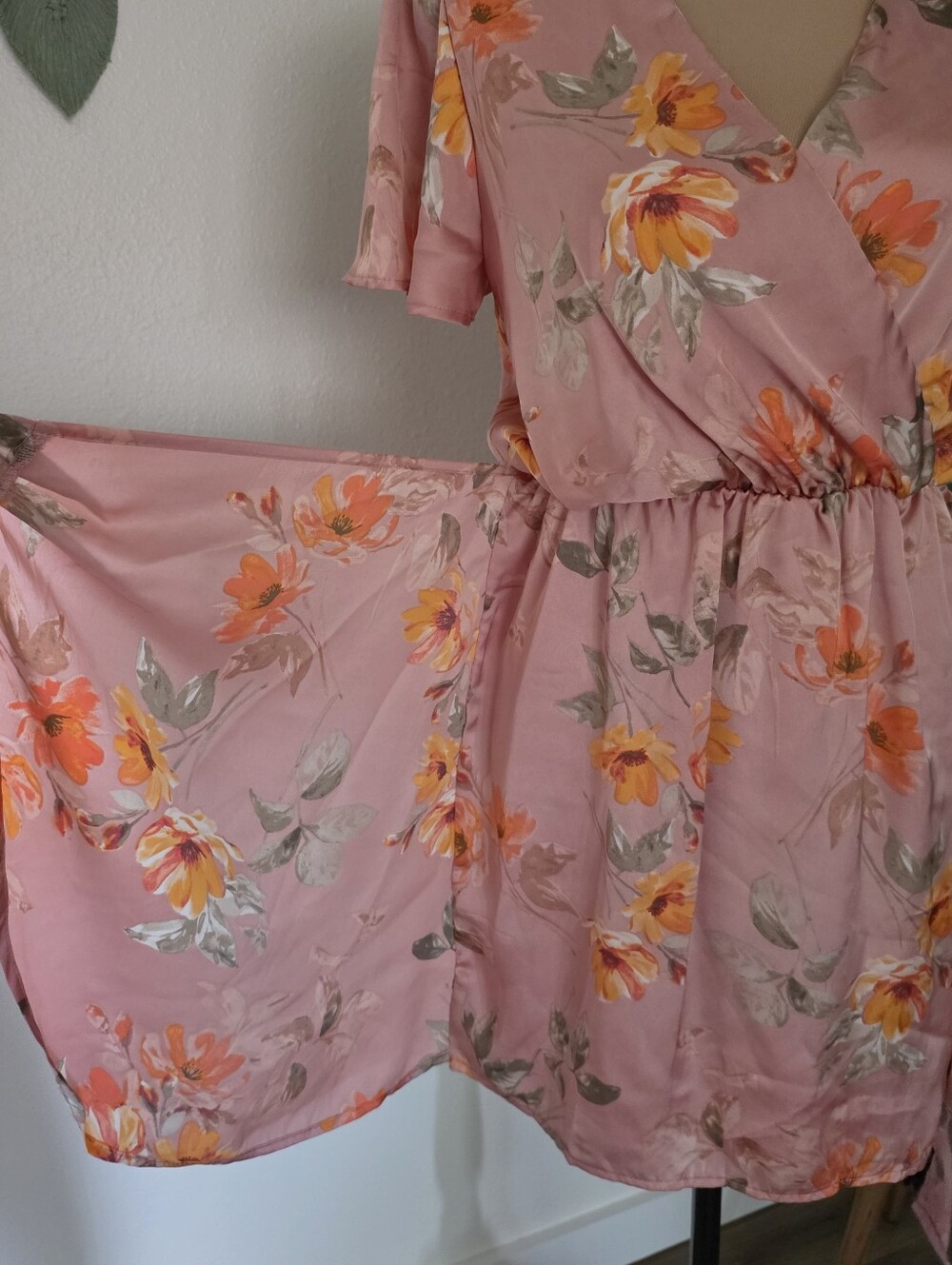 NWT Peach Love Satin Wrap Mini Dress - small - Picture 4 of 9